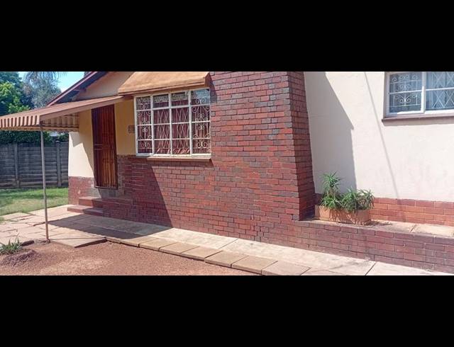 3 BEDROOM HOUSE FOR SALE IN LES MARAIS